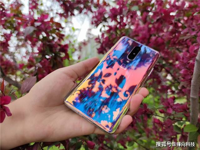 魅族|魅族17 Pro被评选为“颜王”,请问哪个品牌不服?