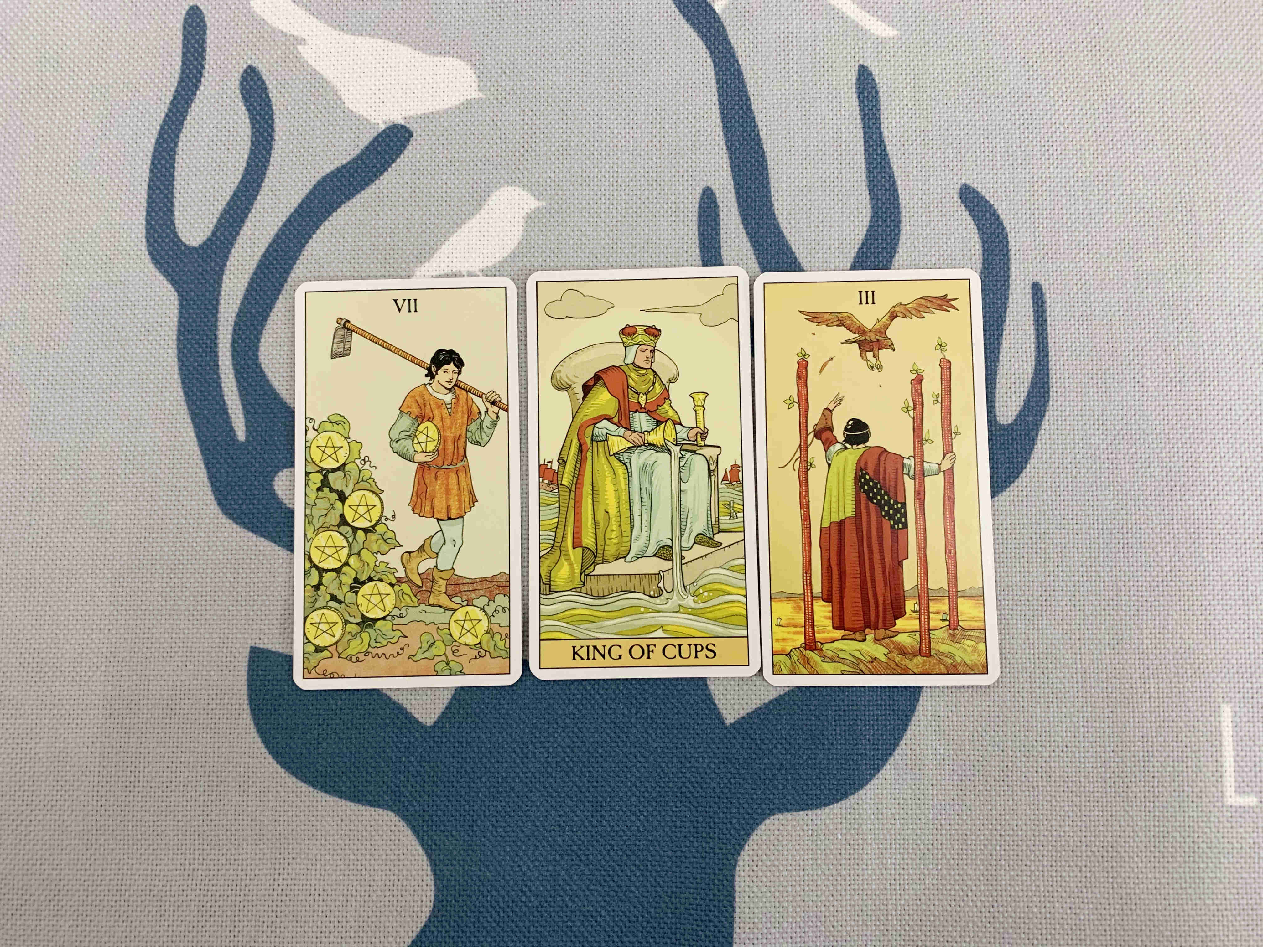 第三组: 星币七,圣杯国王,权杖三