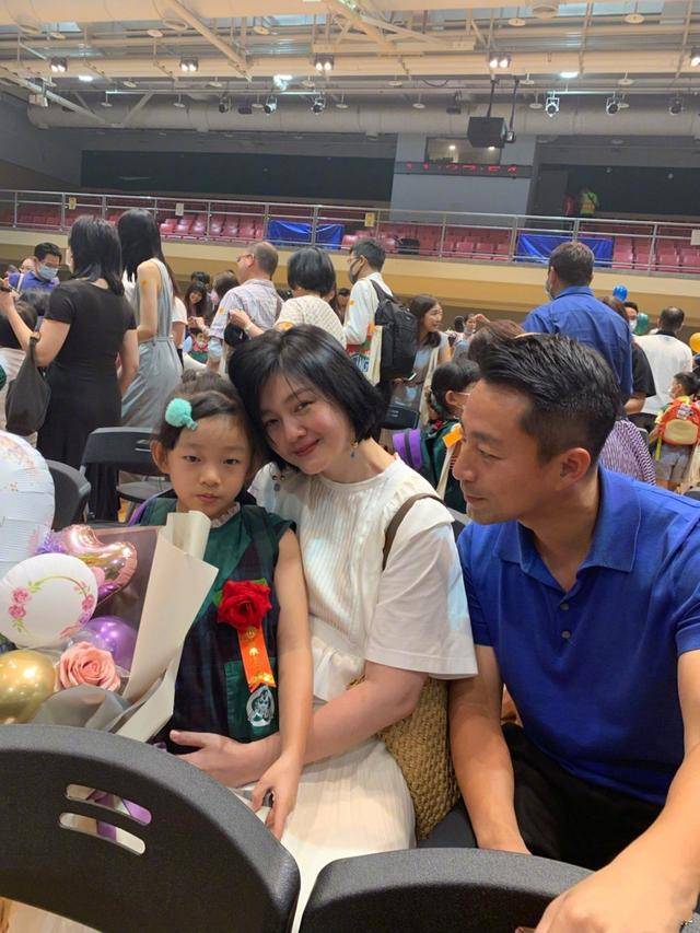 状态|原创汪小菲深夜晒16年旧照秀恩爱,感慨自己长皱纹,但大s一直都很美