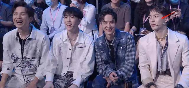 颧骨|王嘉尔变成牙套脸?颧骨外扩太阳穴也凹陷,太多明星因此颜值骤降