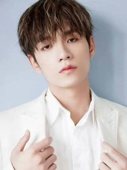 翟潇|原创R1SE快本选拔翻车了，重新定义“团魂”的意义！