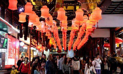 疫情|“提振消费”经济下，各省表现不一，上海“最猛”！超5000亿