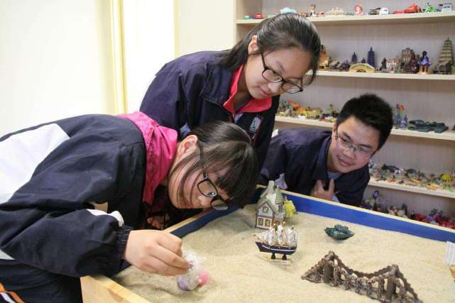 班主任提醒:初中生做作业,坚持这几点,多半是一名学霸