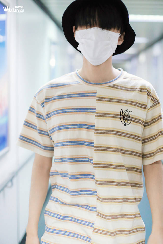 餐厅|原创王俊凯录制中餐厅路透照曝光，期待王经理的再次回归！