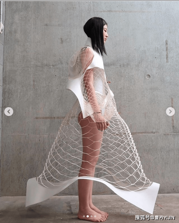 激光|新锐设计师 | 来自圣马丁的小姐姐带你用激光切割技术探讨可持续时尚