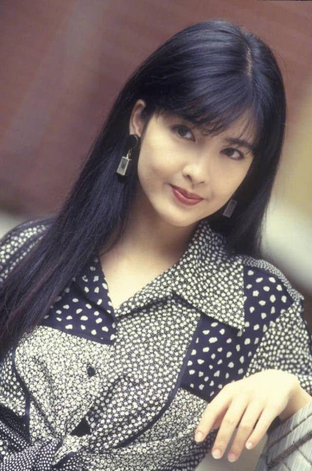 自然|她为了抗老,不生孩子不晒太阳,52岁自然老去的脸依旧惊艳