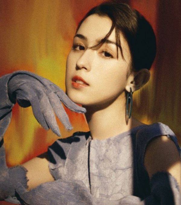 妮克|颜值力压热巴的“新疆美人”，新剧比女主还美，又一顶流预定了