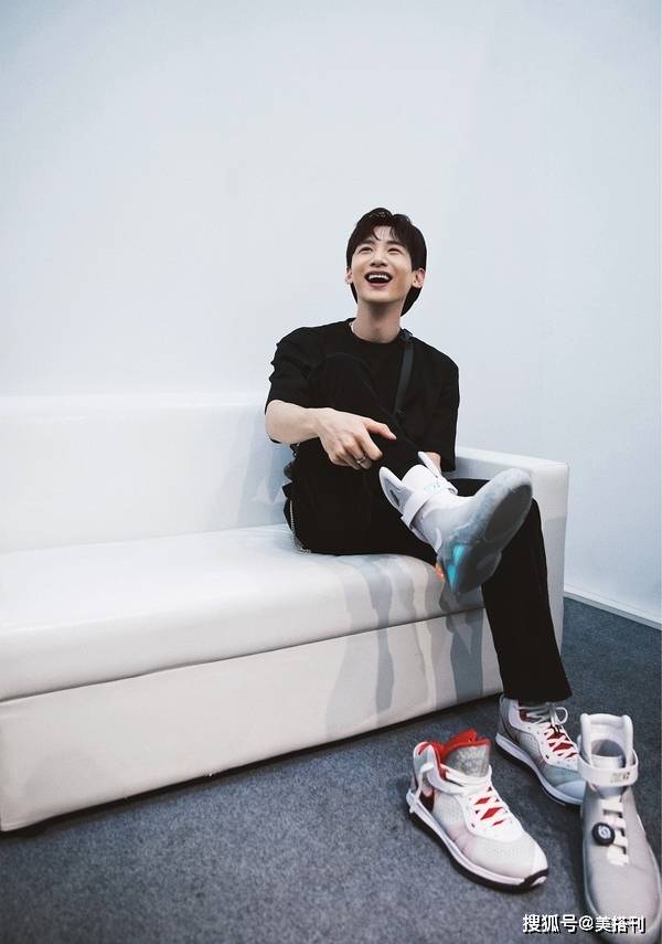 Nike|韩国男星都穿什么鞋？理想男友柳俊烈承包NIKE，鞋品太赞了