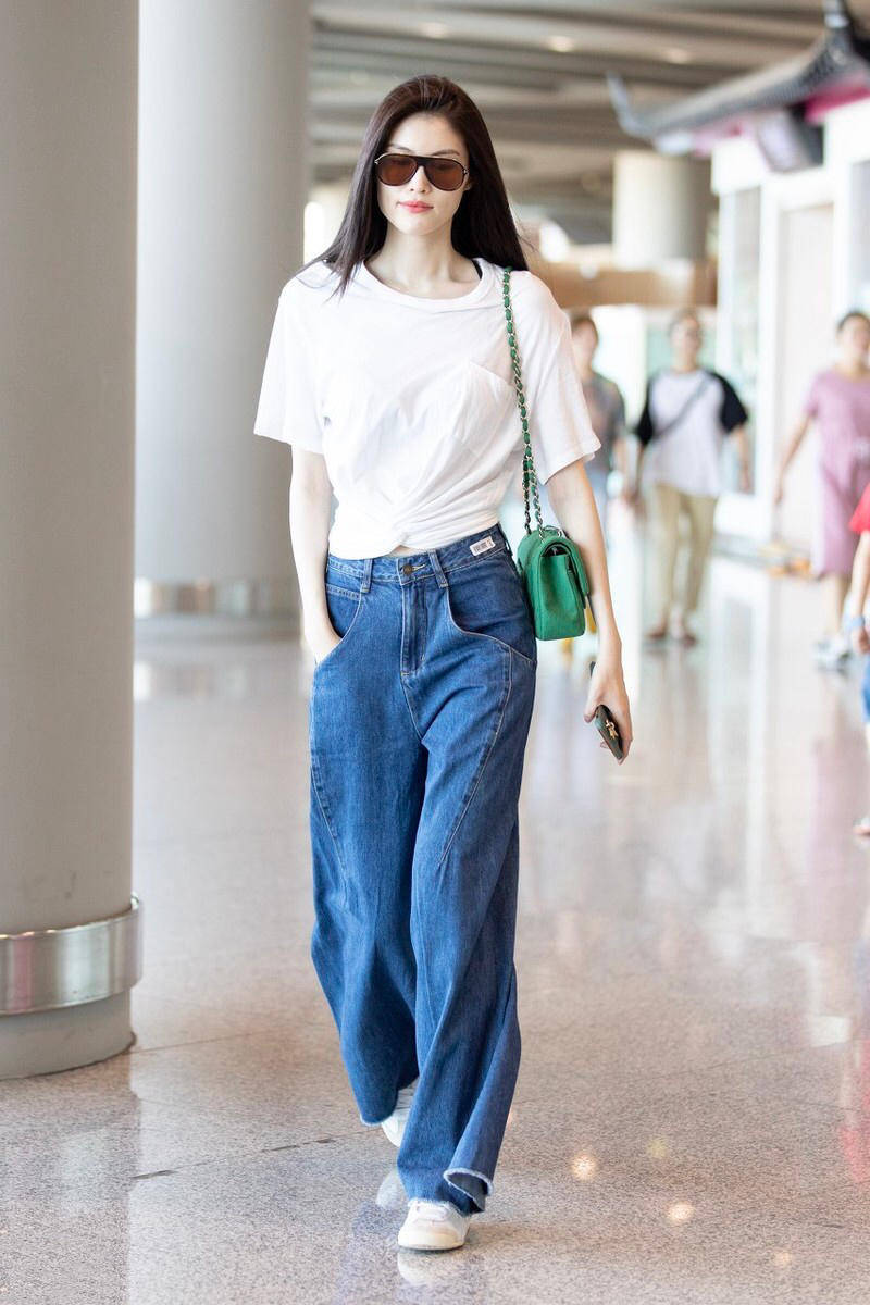 原创t恤扭个结就变新衣服搭配上牛仔裤少女感十足穿出了高级感