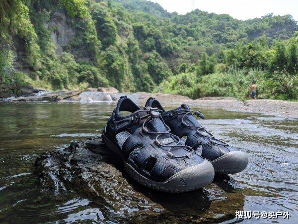 凉鞋|溯溪鞋是什么鞋？我的KEEN户外溯溪鞋实穿开箱