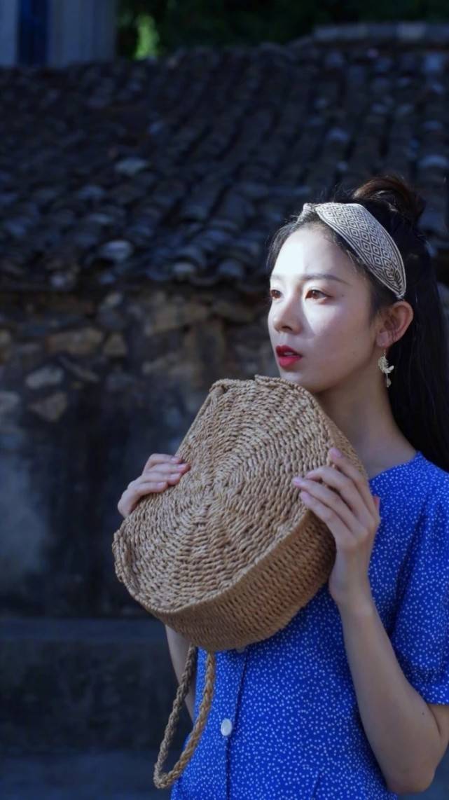 唐人|原创陈瑶旧照曝光，多年前的她就已经如此美了，特别是气质太清新甜美