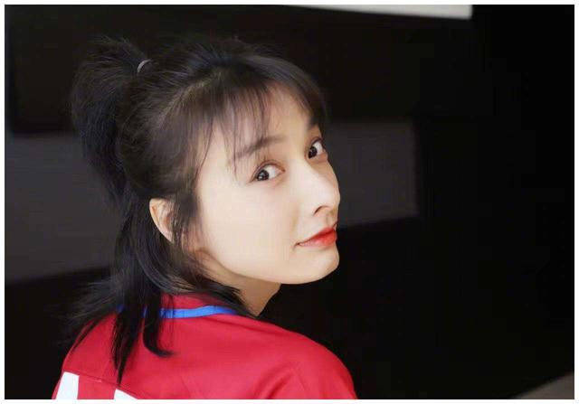 备注|原创吴昕通讯录只有二十个人还都有没有备注,真的不善交际?