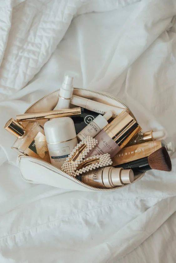 小样|Miss闺蜜话题:你给自己的定位是什么,你就会成为什么样的人