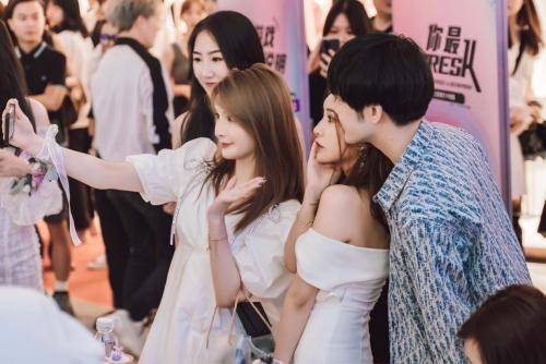 梁田|梁田刘烨加持BOOM FRESH 打造美妆零售新模式