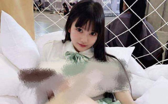 图片[2]-广州漫展上热搜：16岁女Coser为火没底线！C圈名声一夜回到解放前-妖次元