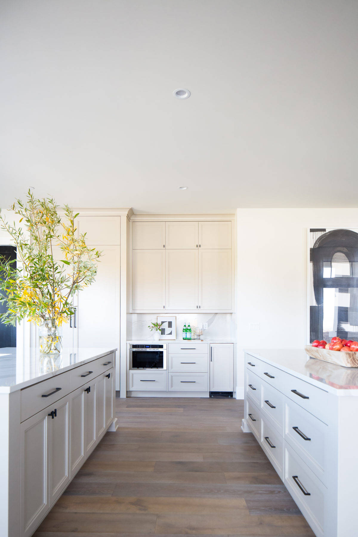 设计|环球视野丨清新现代风格融入传统设计，新古典的独特美学主义