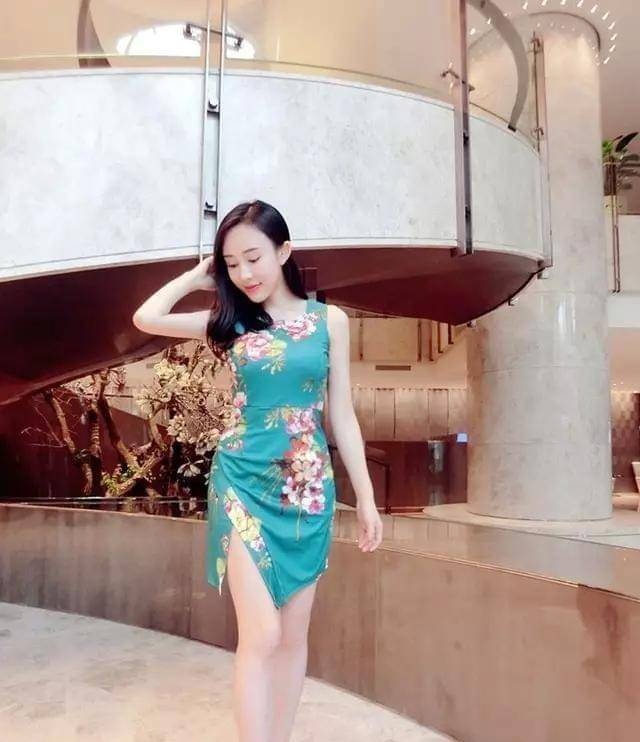 花纹旗袍短裙修身性感,好身材让你更加自信迷人