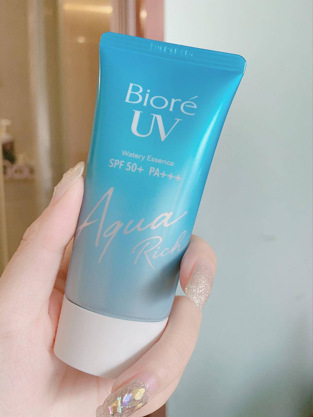 防晒霜|涉水底妆：做好防水基础功课，无所畏惧炎炎夏日