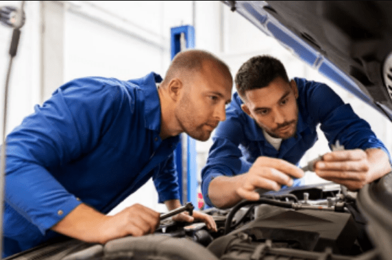 专业修车师傅 0ebe9ccab3914be6a6f8830a4abbd351.png