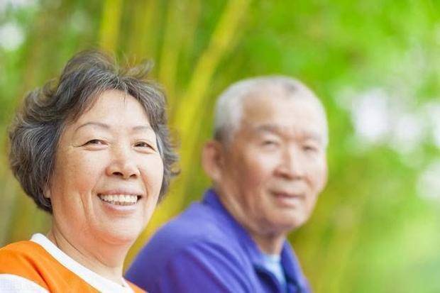 社保发生新变化？专家提出新建议，一类人获利，一类亏损
