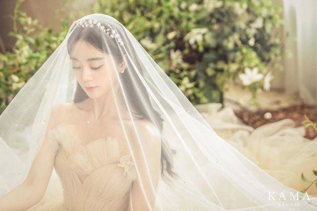 又一女星宣布结婚唯美婚纱照曝光婚后想生一儿一女