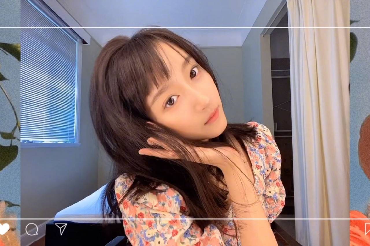 话题|明星的业务都这么全面?关晓彤变身美妆博主,还自己做话题主持人