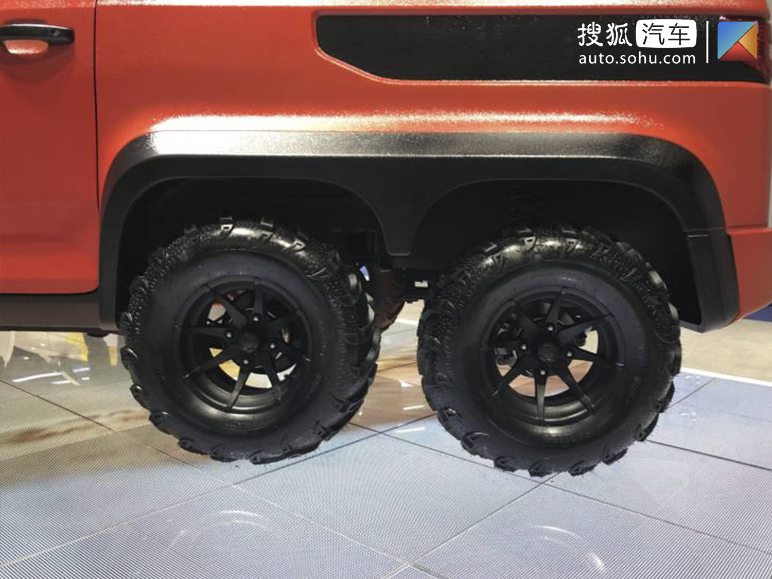 2020成都车展五菱宏光miniev6x6皮卡