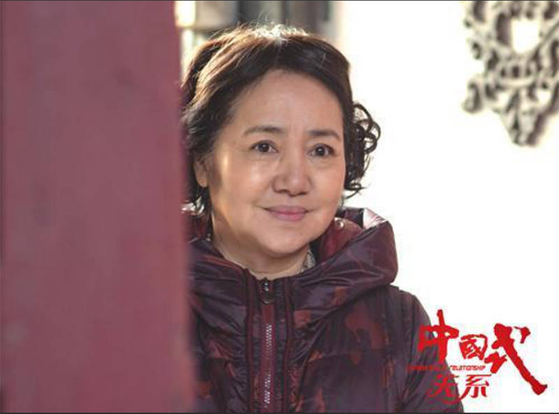 其实像李野萍跟她女儿这样的情况,在我们的生活当中也经常可以看到