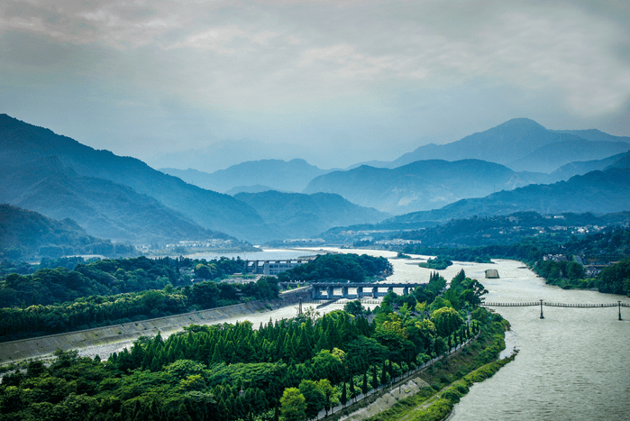 功臣|治水功臣李冰:耗时18年完成了举世无双的水利工程