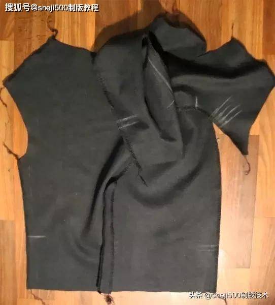 教程|434 扭结裙子纸样及缝制教程