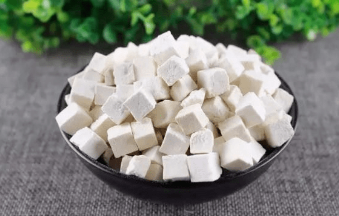 茯苓熬水喝多长时间最好 67013fdcb5804e16ac09c5ce1f1d7ebd.png