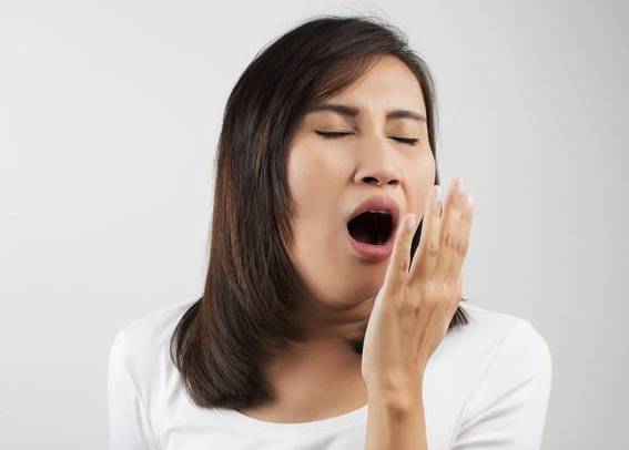 一张嘴就一股臭味?经常口臭,不妨试试这4杯水,让口留!
