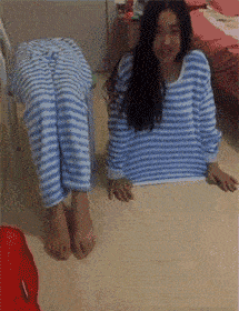 搞笑gif:大妈赶紧再尬一段广场舞