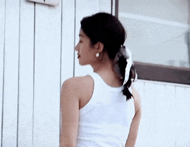 项链|为什么你的穿搭比不过杨采钰优雅，原来是少了配饰助阵