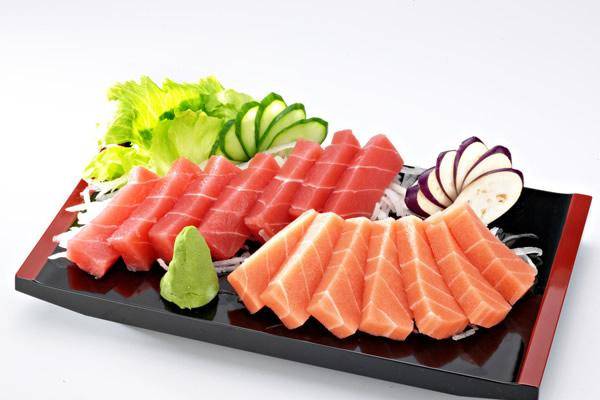 因为“吃鱼”，男子左肝被“掏空”，布满虫卵！鱼还能不能吃？