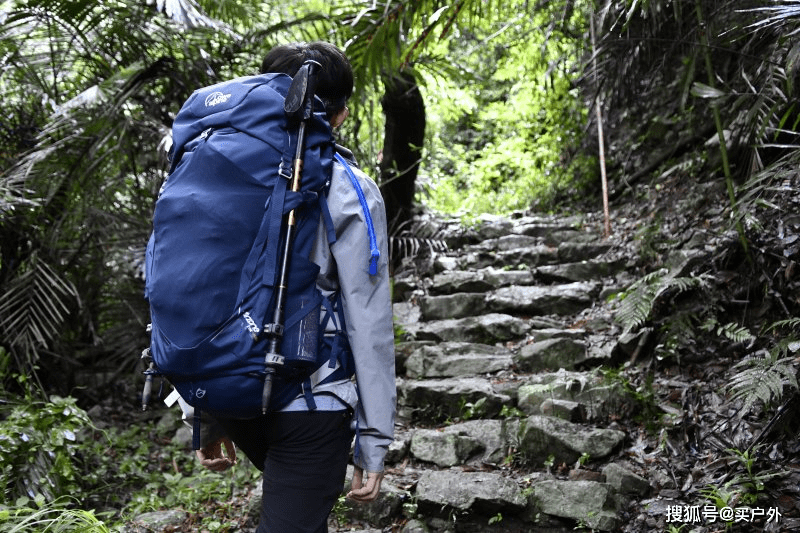背包|适合新手入门第一款登山背包，Lowe Alpine户外背包测评