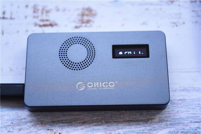 电源|10Gb/s速率，加一个小风扇，自制一个持续低温的移动硬盘