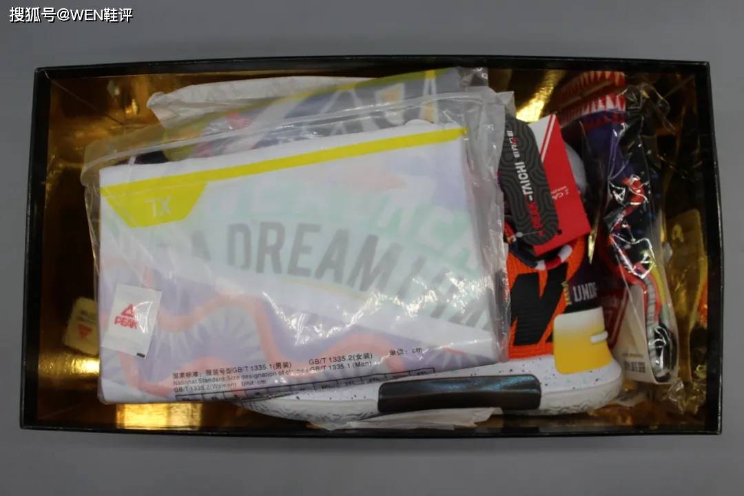 元素|把10双鞋的元素融合到一双鞋身上是什么体验？国产神鞋给你答案