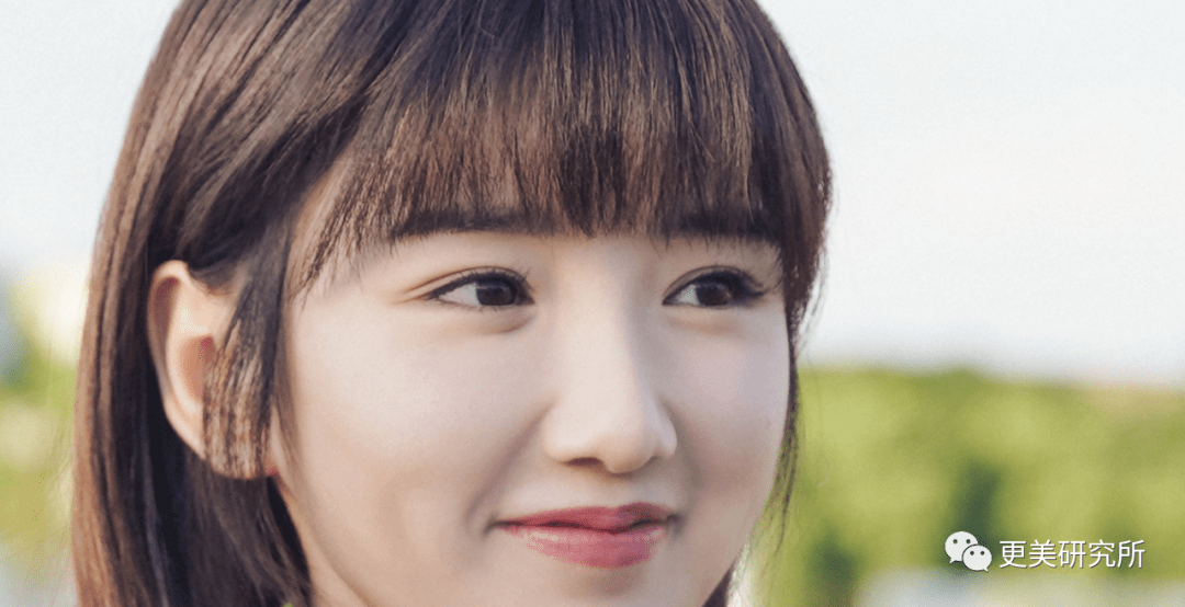 双眼皮|翻了100张照片，才发现她是贵圈换头最失败的女星