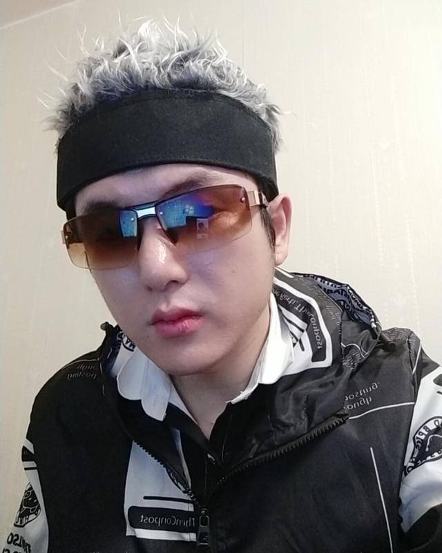 王波|原创武僧一龙再获力挺！著名作家：皮香远太无耻，像狗皮膏药粘着一龙