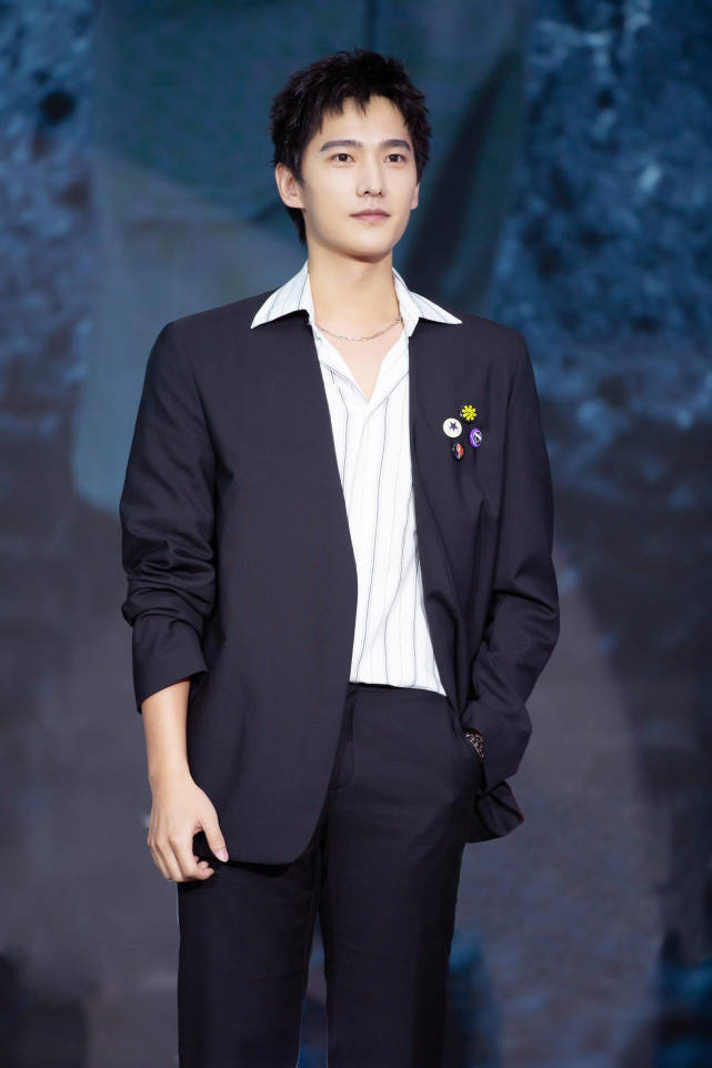 作品|原创又一个粉丝拒绝艺人新剧，杨洋迪丽热巴合作，难道不应该期待吗？