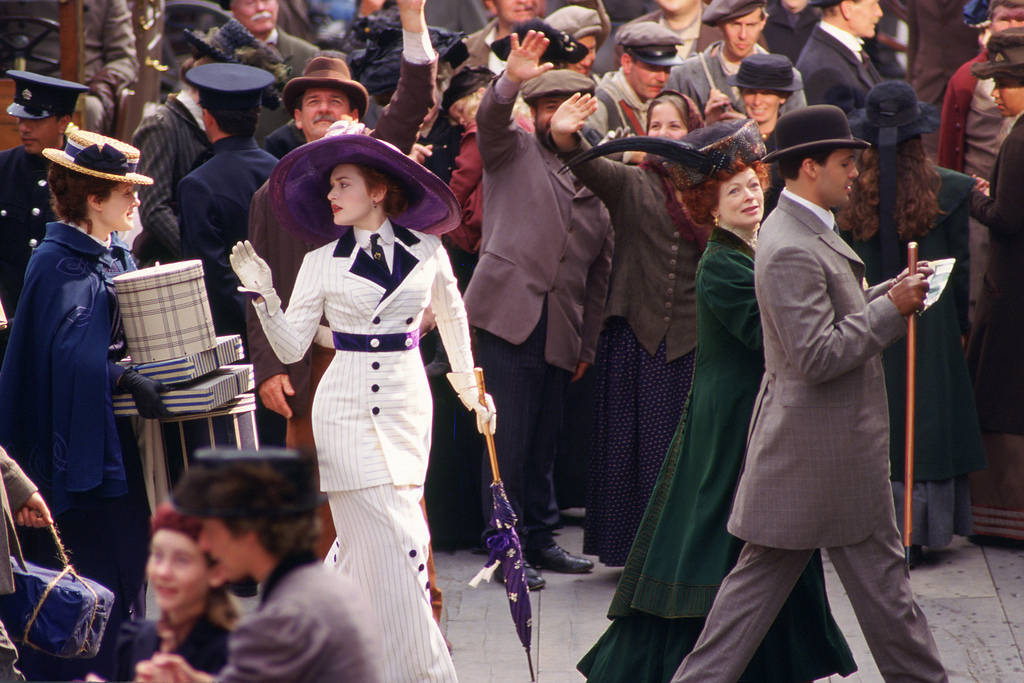 造型|美剧里的复古味，哪个造型你最中意？