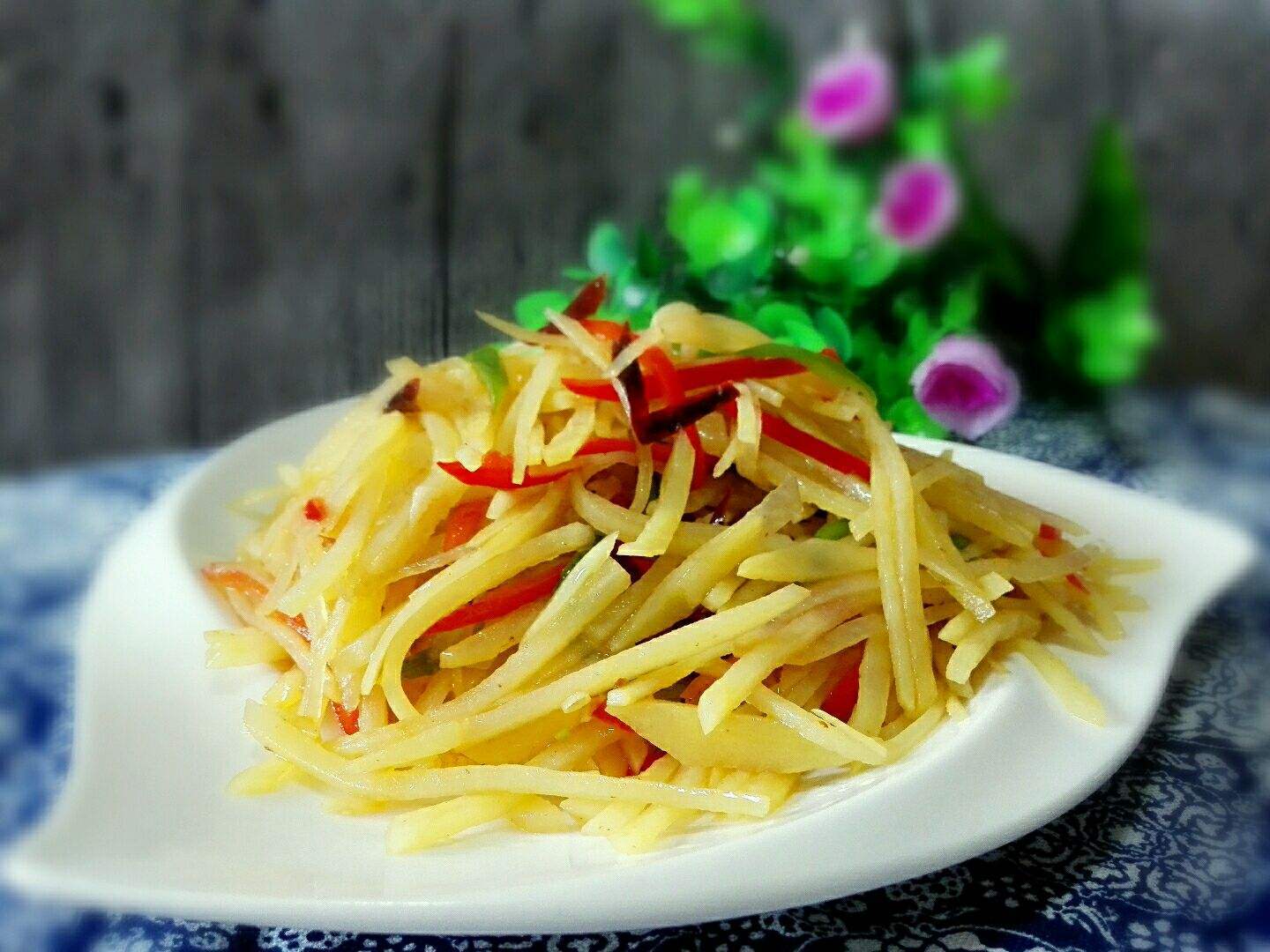 炒土豆丝用什么品种好 9c12d597cb3e455fb2b60a18b05997ec.jpeg