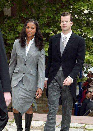 衣品|办时装品牌，颜值低衣品还很土，欧洲首位黑人王妃凭啥拿下王子？