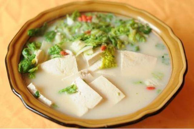 炖豆腐怎么做才好 2c9441fa1ce94146a603259ce6ee4b1f.jpeg