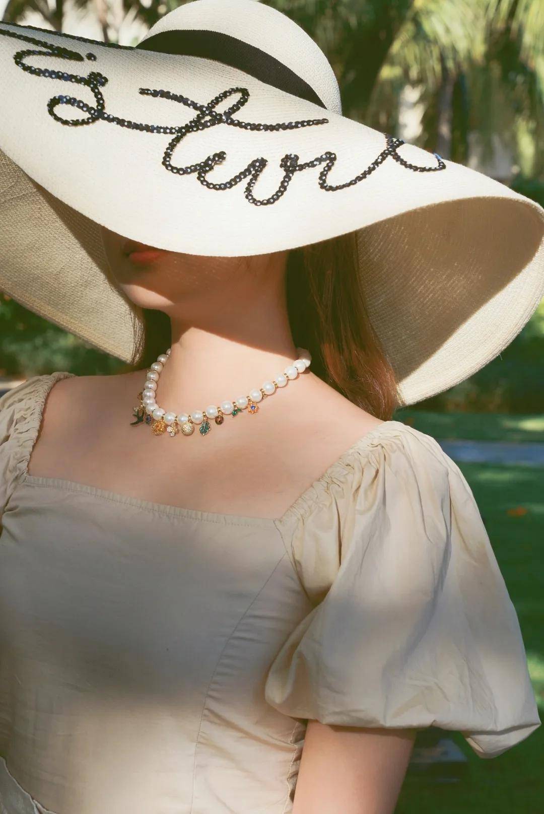 项链|度假这么穿,惊艳整片海滩!