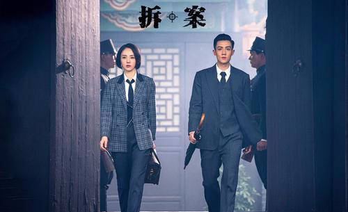 赴宴带小11岁鲜肉男,共回家疑同居,从原谅教主到