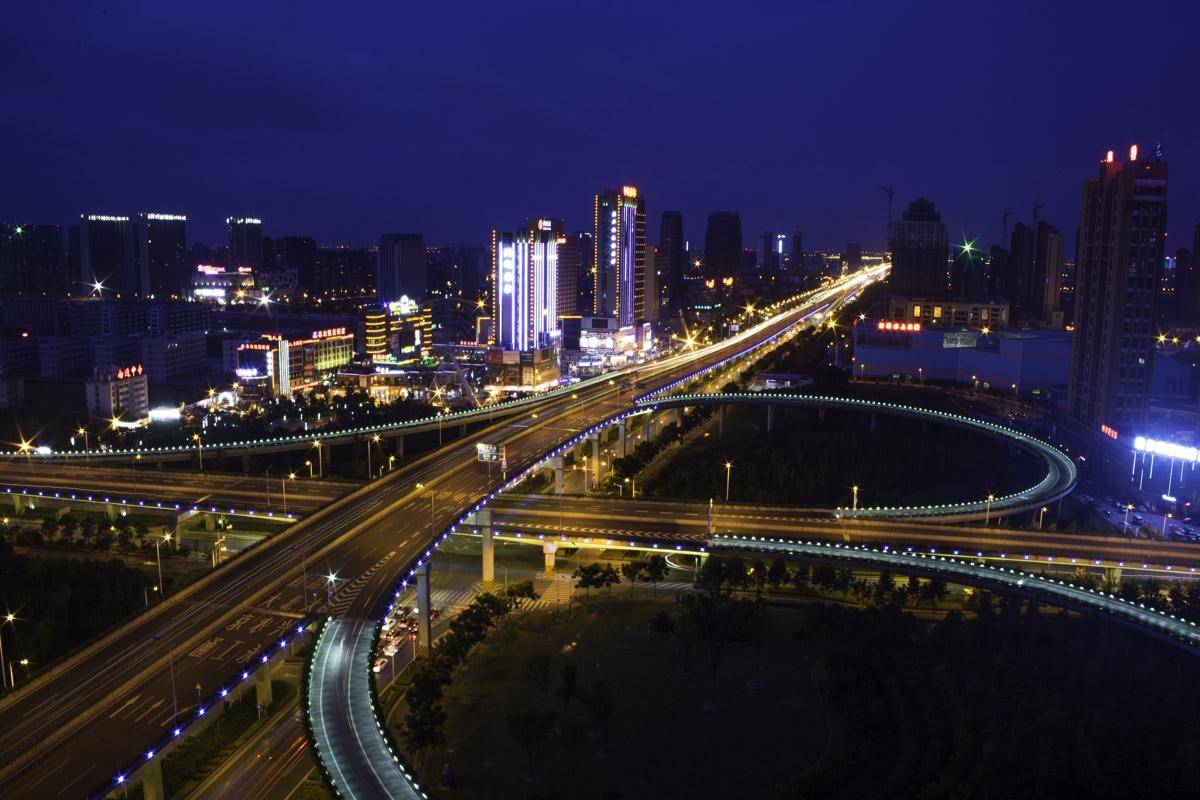 南通2020gdp增长_南通职业大学(3)