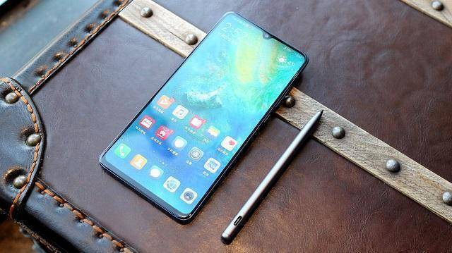 发布一年直降1600元，8GB+256GB，华为首款5G手机现