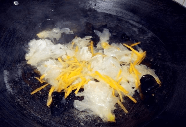 银耳怎么调凉菜 95ed2d664bee40dc97113f8d44247d65.png